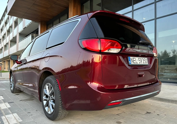 Chrysler Pacifica cena 114999 przebieg: 236900, rok produkcji 2017 z Warszawa małe 704